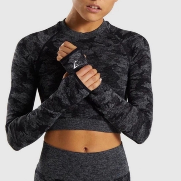 Gymshark Adapt Camouflage Seamless Scrunch Long Sleeve Crop Top - Picture 7 of 8